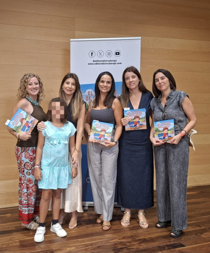 La presentación contó con la presencia de numerosos asistentes.