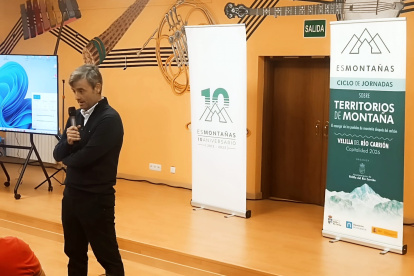 José Luis Caparrós, investigador de la UAL y profesor de Economía Aplicada