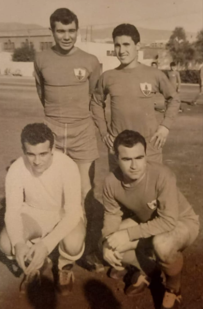 Miguelín iba mutando por equipos de Almería y clubes de empresa.