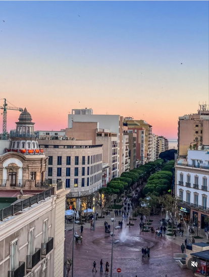 El renovado Paseo de Almería.
