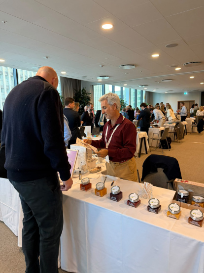 Lorusso presenta su gama de productos gourmet ante los profesionales asistentes a Taste Spain Copenhague.