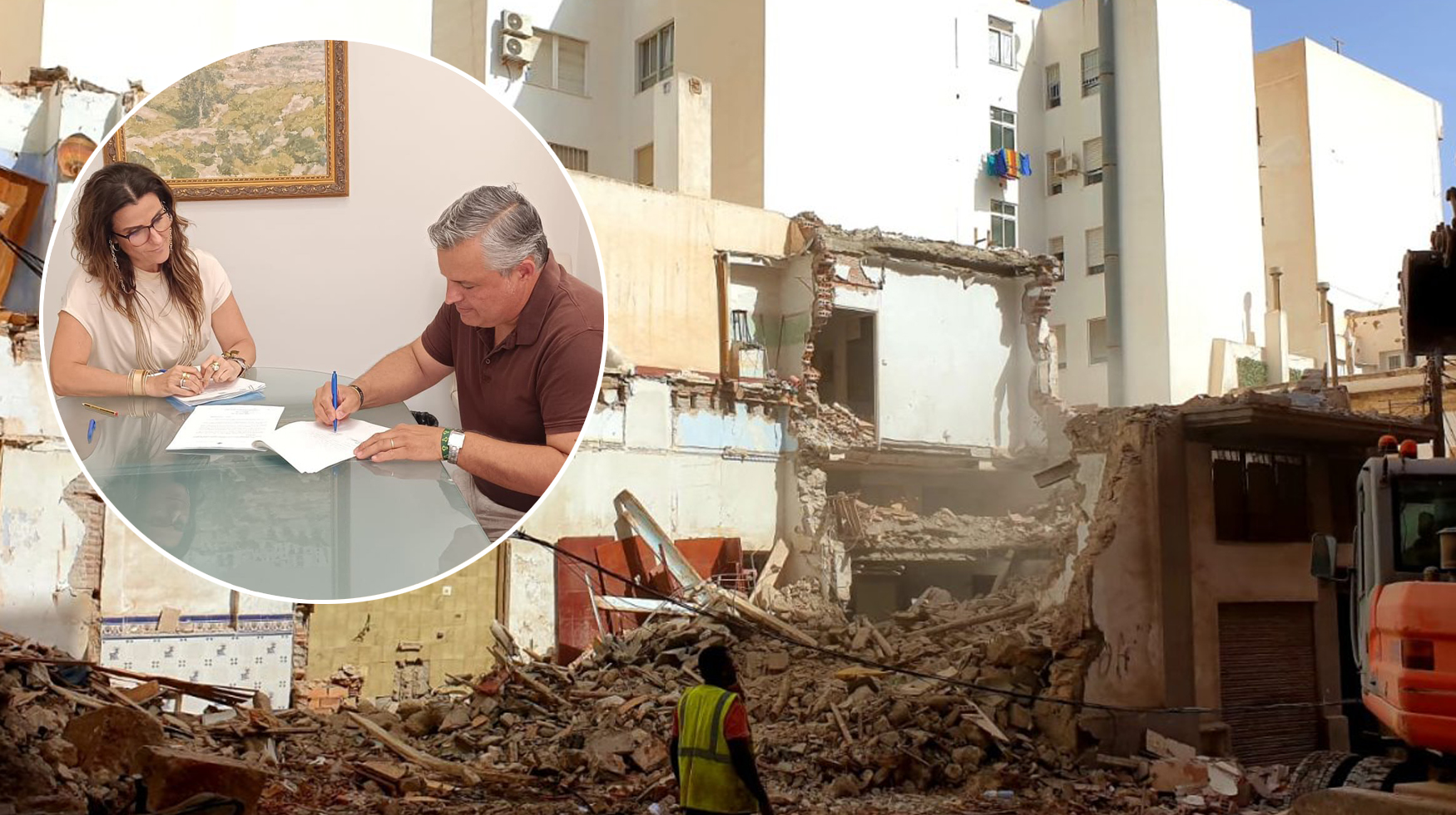 Signing of the mortgage; Solar where the Brotherhood House of Rocío will be built.